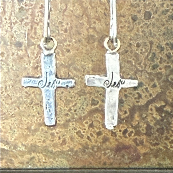Jes MaHarry “Heart Of Faith” gold and engraved silver earrings. New with tags. - Picture 3 of 7